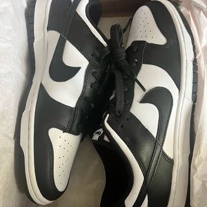 Men’s Nike Dunks size 10.5